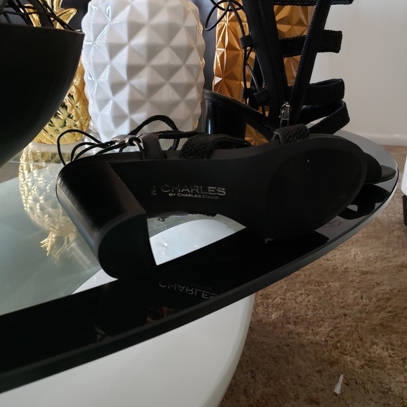 Sandals - Picture 4 of 4